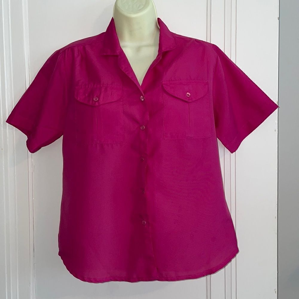 Vintage 80s Rikrak fuchsia pink polyester short sleeve button down shirt